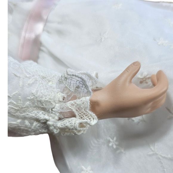 Georgetown Collection Elizabeth Wedding Day 18.5 Porcelain Doll bySybille ET9553 - Picture 11 of 12
